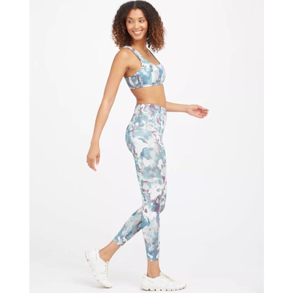 SPANX Painted Camo Pink Multi Active Printed 7/8 Leggings